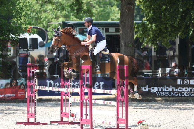 Ichenheim_2023_Prfg.Nr.18_Springpferdeprfg_Kl.L_Alexander Auer_Flash DV (4) | Alle Fotos der Reiterjournal Fotografin Doris Matthaes im Reiterjournal Online-Fotoshop. - Realisiert mit Pictrs.com