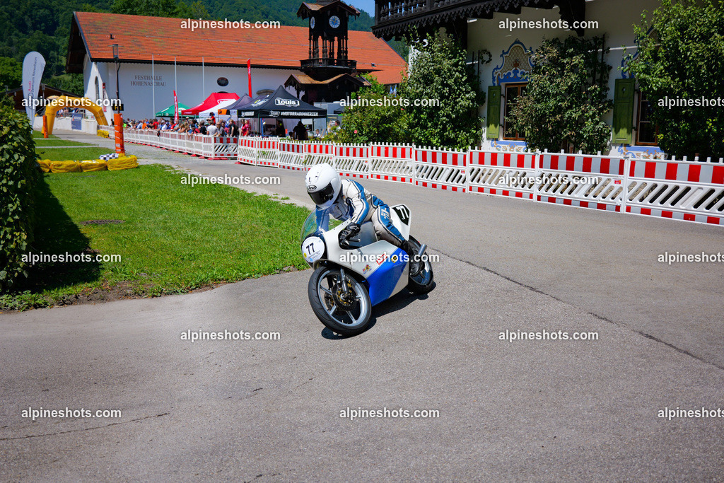 P1036988-2 | Erleben Sie atemberaubende, hochqualitative Fotos Ihrer Fahrt entlang der malerischen Alpenstraßen. Besuchen Sie alpineshots.com, um professionelle Aufnahmen Ihrer unvergesslichen Reise zu finden und zu kaufen - Realisiert mit Pictrs.com