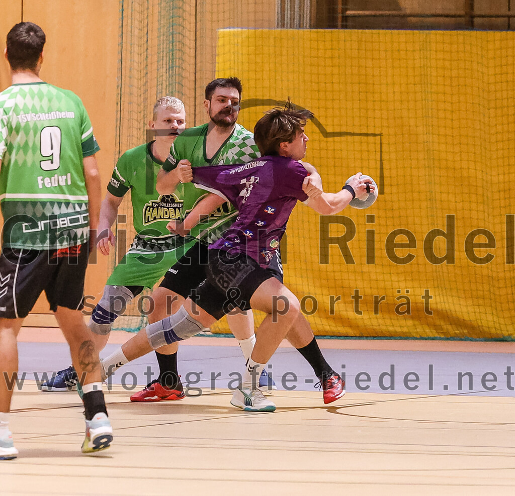 2025-03-15_045_SpVgg_Altenerding_gegen_TSV_Schleissheim | Erding, Deutschland, 15.03.2025:Handball, Bezirksoberliga Männer 2024 / 2025, 18. Spieltag, SpVgg Altenerding gegen TSV Schleißheim, Endergebnis: 32:27Florian Hörath (TSV Schleissheim, #4), Kilian Jödecke (SpVgg Altenerding, #41)Foto: Christian Riedel / fotografie-riedel.net