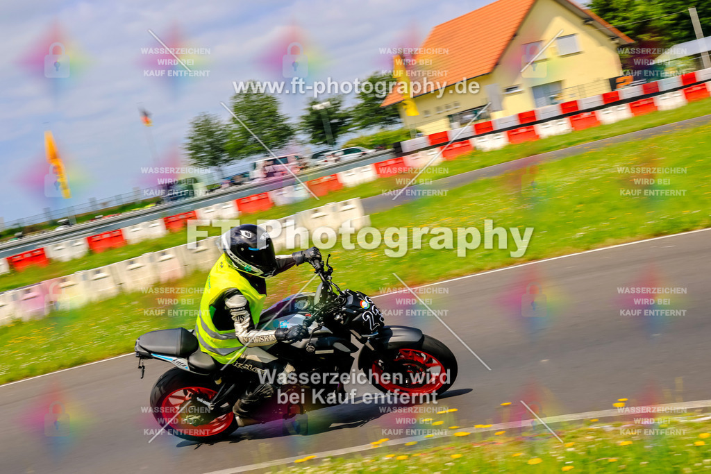 VBK-8198 | Hier findet Ihr Bilder von Touristenfahrten auf der Nürburgring Nordschleife oder von anderen Veranstaltungen die ich besucht habe. Viel Spass beim Durch Schauen 