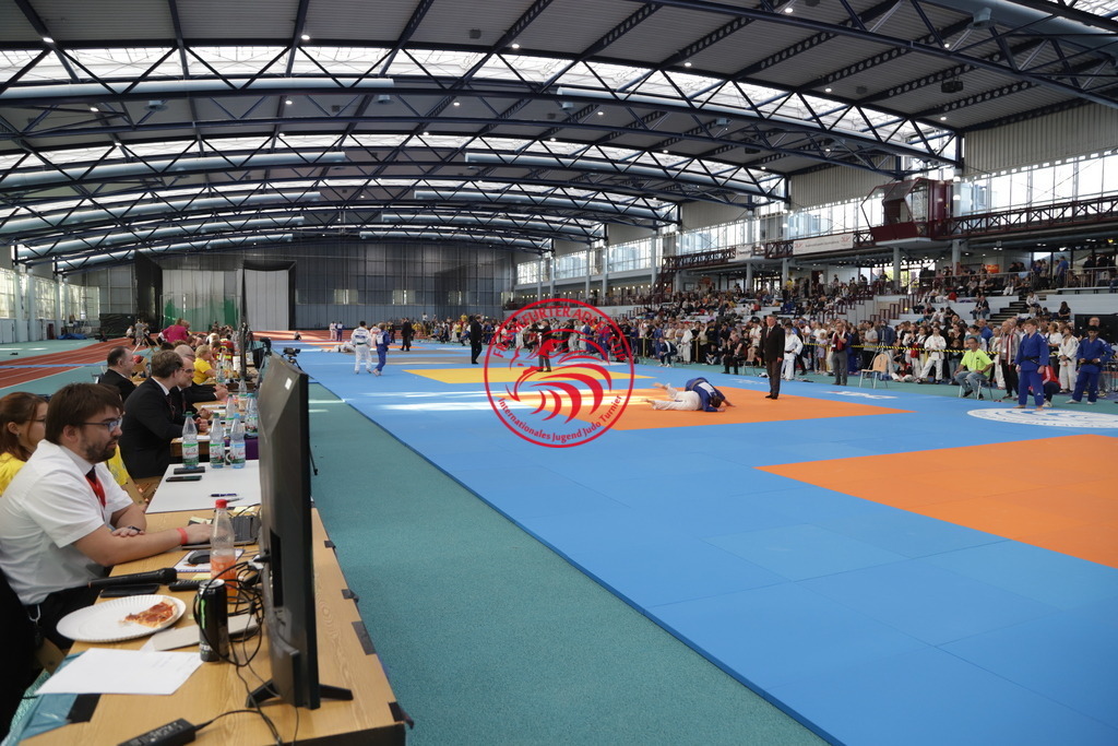 IMG_9188 | Fotos vom Adler Cup - Pictures from Adler Cup

Hier findet Ihr alle Eindrücke und großen Momente der Adler Cup Wochenenden. Here you will find all impressions and great moments of the Adler Cup weekends. - Realisiert mit Pictrs.com