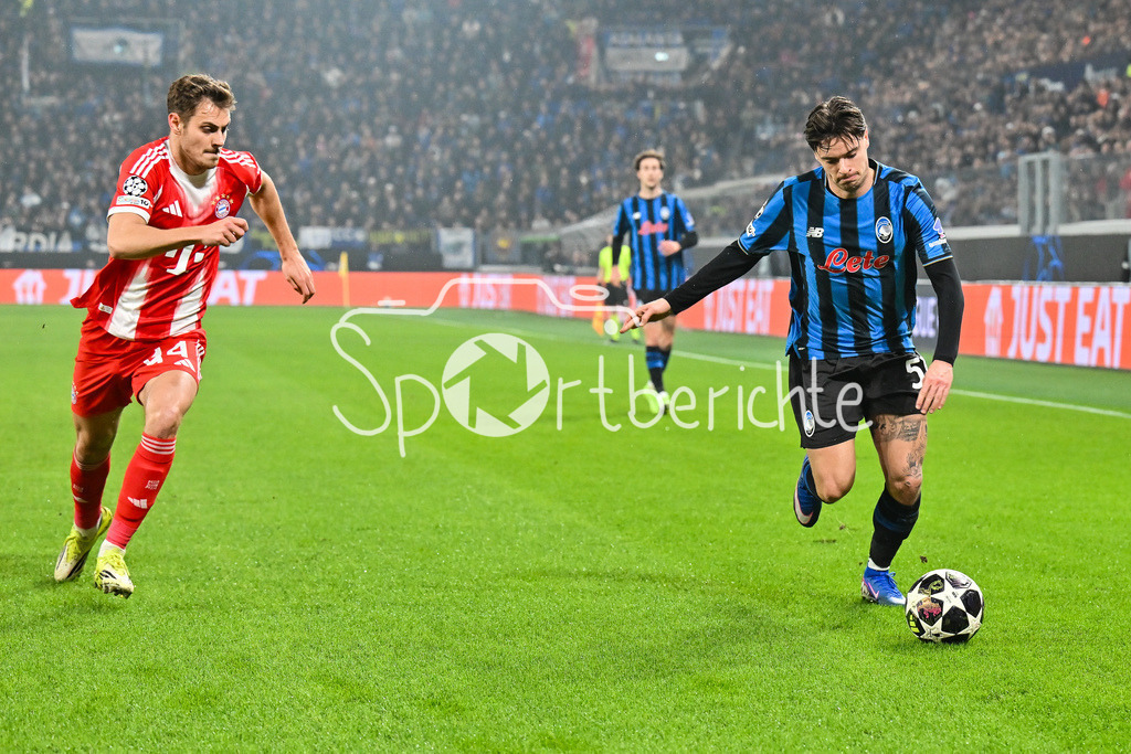 Atalanta Bergamo - FC Bayern München | BERGAMO, ITALY - 10. MARCH: tackle between Josip STANISIC (FC Bayern Munich 44) und Nicola ZALEWSKI (Atalanta Bergamo 59) during the UEFA Champions League match between Atalanta Bergamo vs. FC Bayern Munich on first leg of round of 16 at New Balance Arena
