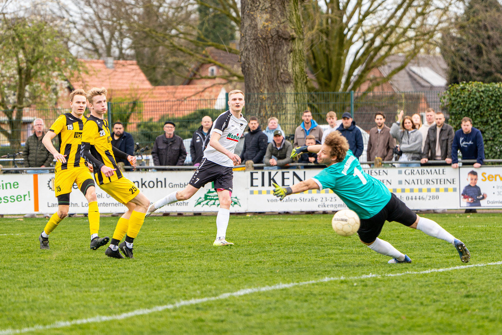 Fußball I Herren I Saison 2025-2026 I Kreisliga VEC I 22. Spieltag I SC SW Bakum - SV Falke Steinfeld I 24374 | jns.sportfotos - Realisiert mit Pictrs.com