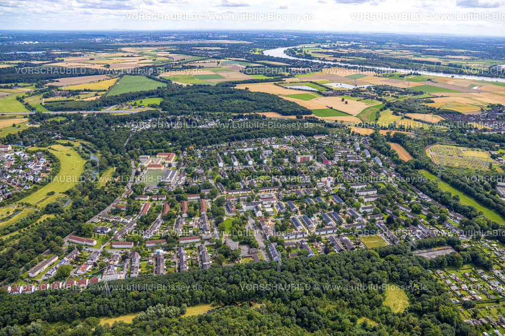 Duisburg240704381-Sued | Luftbild, Duisburg-Süd, Wohngebiet Stadtteil Ungelsheim, Fernsicht mit Wiesen und Feldern, Ungelsheim, Duisburg, Ruhrgebiet, Nordrhein-Westfalen, Deutschland