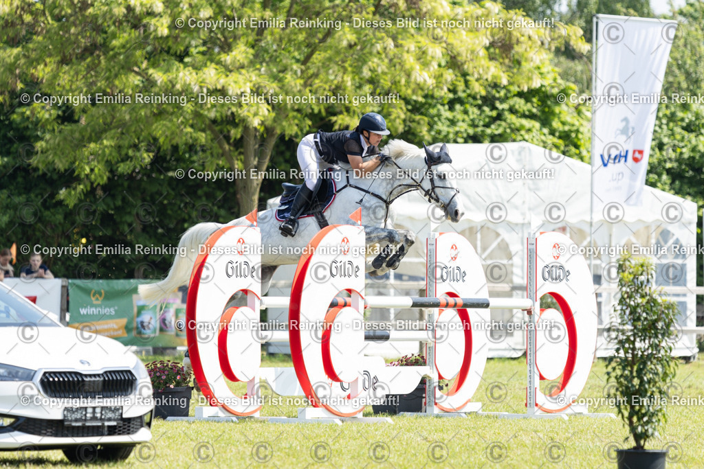 CL5A3600 | Emilia Reinking Fotografie - Realisiert mit Pictrs.com