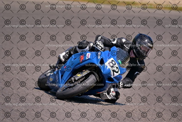 26bt05-1273 | markuskiefer.com - Realisiert mit Pictrs.com