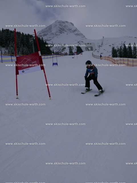 Cornelius (4) | Photos von der Skischule Warth - Realisiert mit Pictrs.com