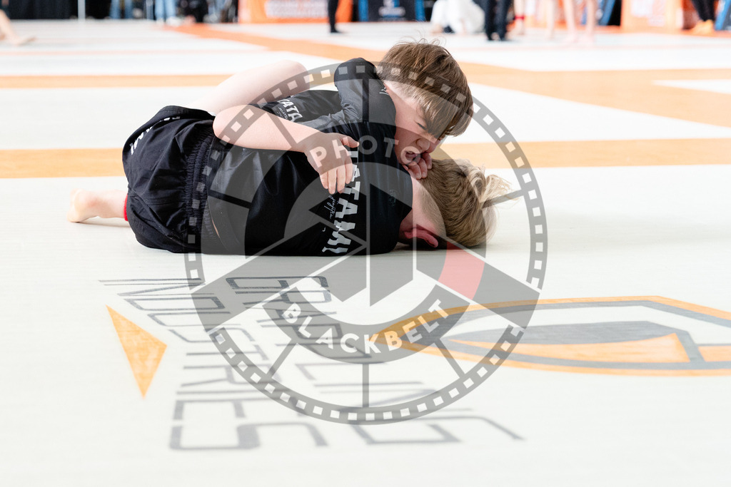 20251122PBB10738 | Athletes compete during the Grappling Industries Berlin Jiu-Jitsu and Grappling Championship, on November 22, 2025 in Berlin, Germany. © photoblackbelt