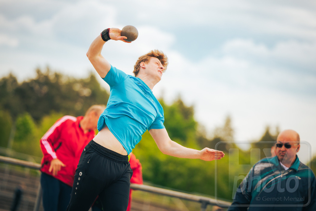 GM_20250510_Canon EOS R5_GMHY1136_sRGB | Werfertag 2025 Sportforum Hoyerswerda - Kugelstoßen - Realisiert mit Pictrs.com