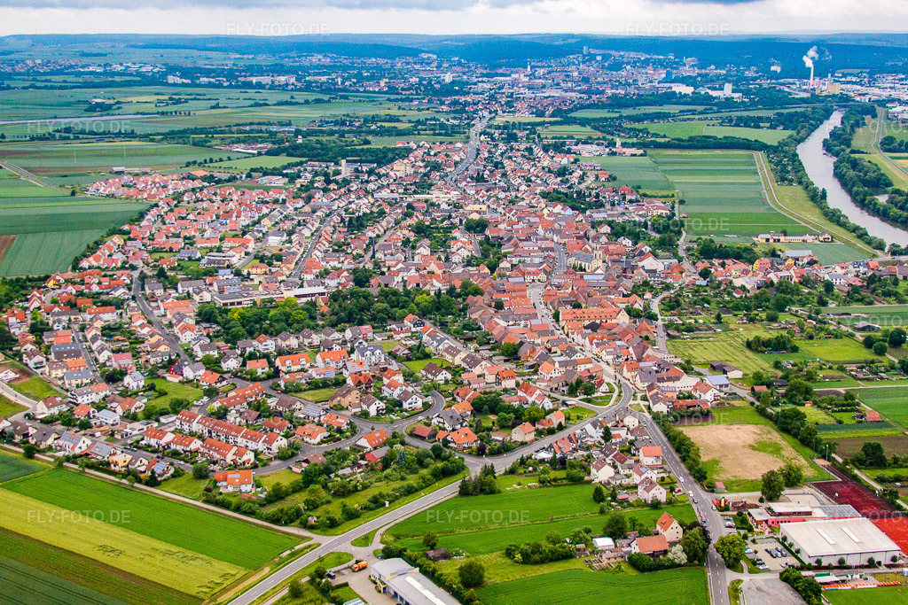 Luftbild: Fluß- Uferbereichen des Main in Bergrheinfeld im Bundesland Bayern in Deutschland. Foto: IMG_66151.jpg vom 30.05.2014 durch Werner Riehm/FLY-FOTO.de