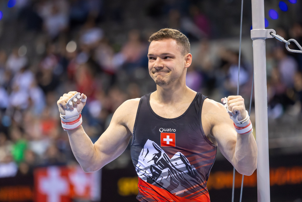 Stuttgart: DTB-Pokal 2026, Mixed-Cup | Stuttgart: DTB-Pokal 2026, Mixed-Cup***Noe Samuel Seifert (Schweiz) freut sich über seine tolle Performance am Reck - Realisiert mit Pictrs.com