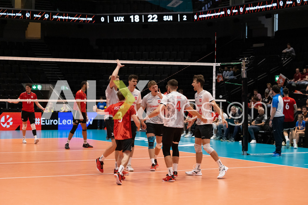 Luxembourg v Switzerland - CEV European League Men | KRIENS, SWITZERLAND - JUNE 12: Team of Switzerland celebrating during the CEV European League match between Luxembourg and Switzerland at Pilatus Arena on June 12, 2026 in Kriens, Switzerland. - Realisiert mit Pictrs.com