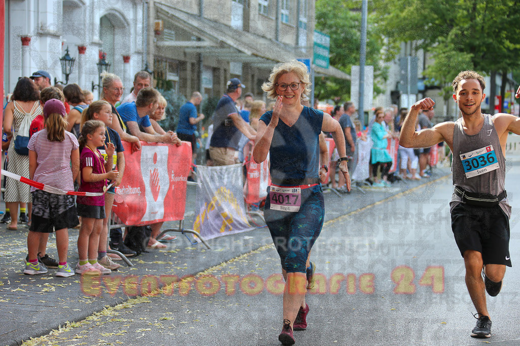 220625_1707_EX1_6170 | Sportfotografie im Rhein-Sieg Kreis, Köln, Bonn, NRW, Rheinland Pfalz, Hessen, etc. Unser Tätigkeitsfeld umfasst den Laufsport vom Volkslauf über den Marathon, Duathlon, Triathon bis zum Ultralauf wie Kölnpfad Ultra oder Schindertrail.