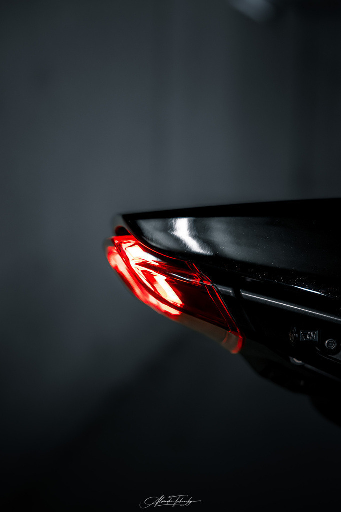 R6AT1801 _Alexander Tschuncky | Entdecken Sie die faszinierende Welt von Alexander Tschuncky Arts: Kreative Fotografie, atemberaubende Automobilkunst und hochwertiger Bilderdruck. Lassen Sie sich inspirieren! - Realisiert mit Pictrs.com