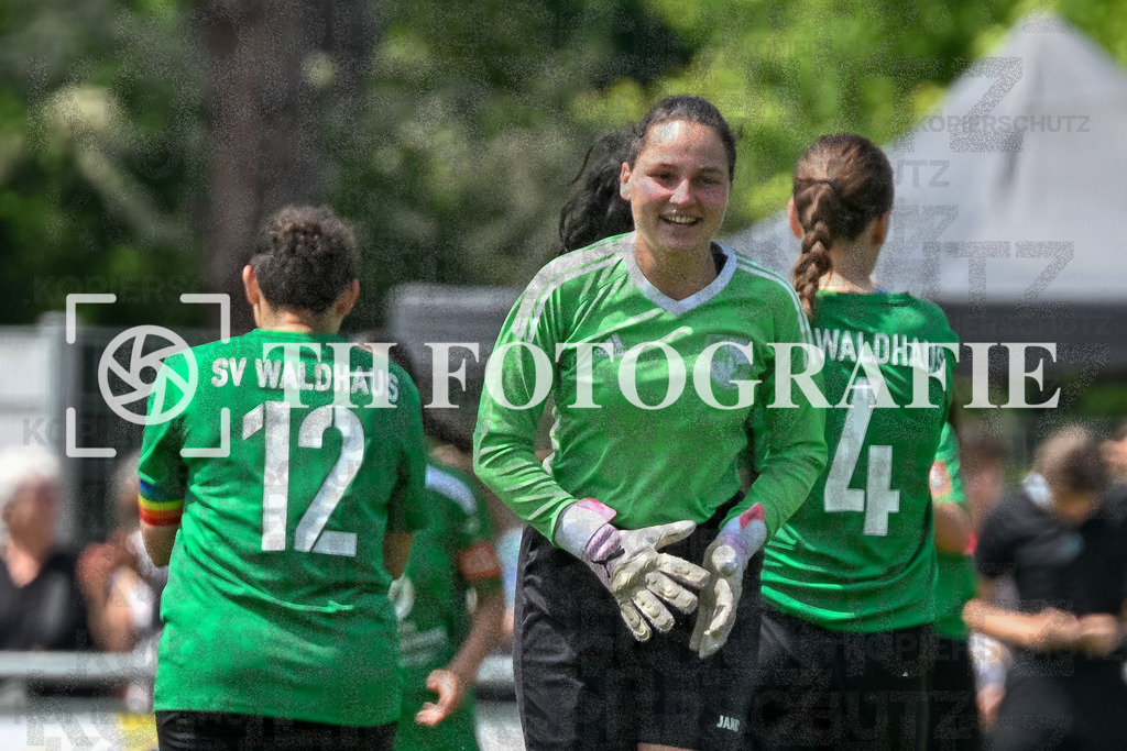GER, FC Hauingen - SV Waldhaus, Frauen-Fussball, Rothaus Bezirkpokal, Finale, Saison 2024/2025, 29.05.2025 | Anna Stowasser (SV Waldhaus, #01)GER, FC Hauingen - SV Waldhaus, Frauen-Fussball, Rothaus Bezirkpokal, Finale, Saison 2024/2025, 29.05.2025Foto: TH Fotografie/Thomas Hess