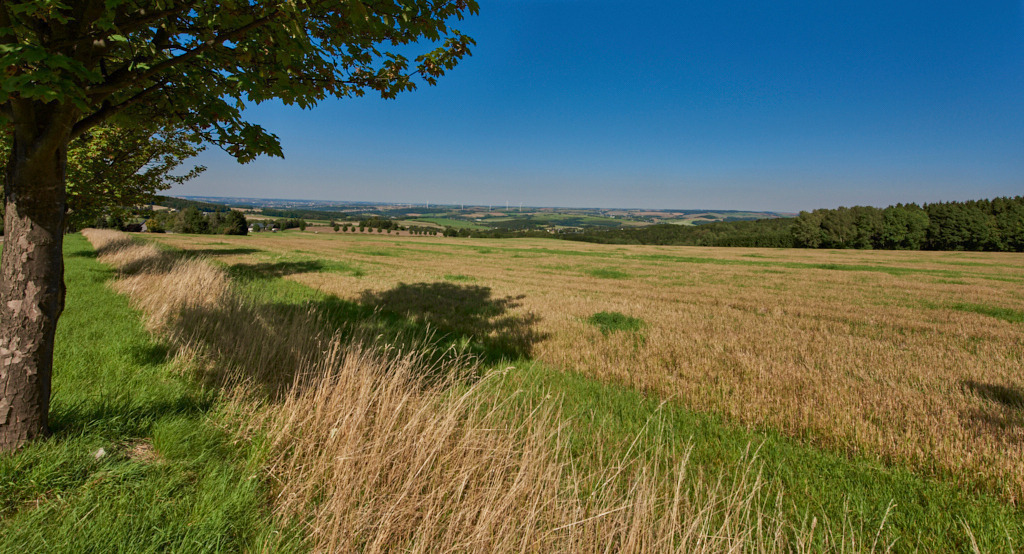 Blick über Weißbach nach Wiesenburg 01 | Bedeutsame Landschaften Deutschlands - Realisiert mit Pictrs.com