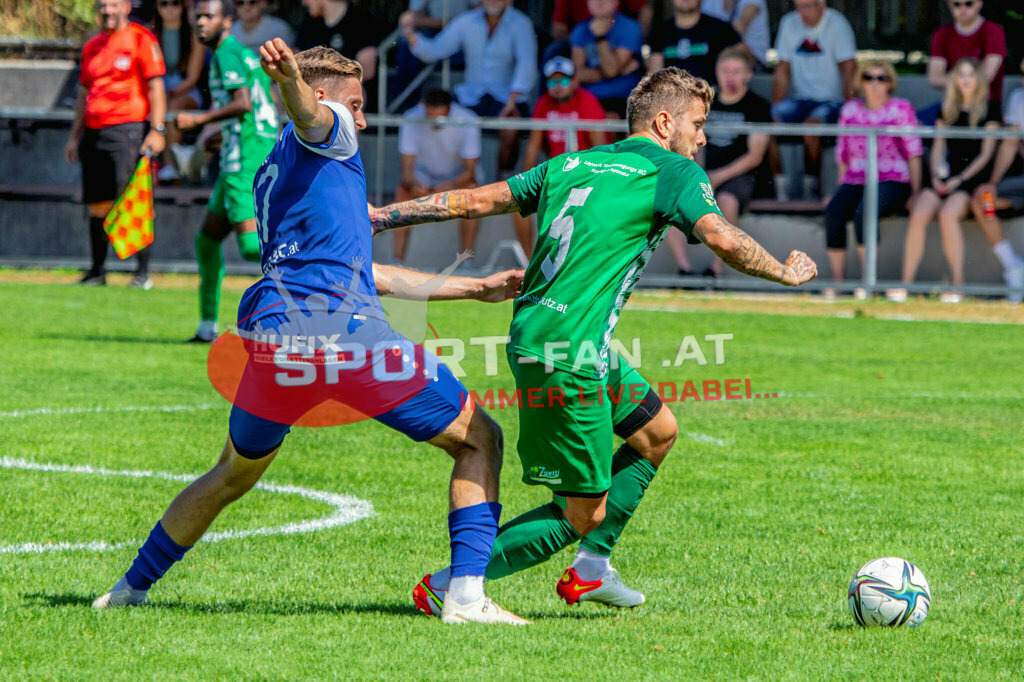 ASV Klagenfurt - Donau Klagenfurt | Denis Tomic (ASV Klagenfurt #17) Amer Krcic (SV Donau Klagenfurt #5) ; ASV Klagenfurt - Donau Klagenfurt am 31.07.2022 in Klagenfurt
(ASV Platz Annabichl), AUSTRIA, (Photo by Ernst Krawagner sport-fan.at) - Realisiert mit Pictrs.com