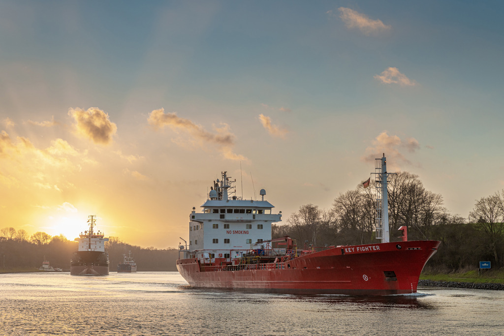 CCH_8637 | Entdecken Sie hochwertigen Fotodruck auf Leinwand, Acrylglas, Alu-Dibond und weiteren Materialien bei Fotodruck Online. Gestalten Sie individuelle Wandbilder in bester Qualität – ideal für besondere Erinnerungen und stilvolle Dekorationen. 