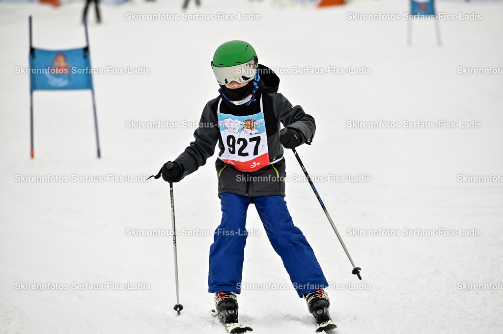 SRF_20.02.2026_1232 | Skirennfotos,Serfaus,Fiss,Ladis,Kinderskirennen,Winter,Tirol,Oberland,skirace,SFL,feelfree,weil wir's genießen,ski,Ski,skifahren,Sonnenplateau, - Realisiert mit Pictrs.com