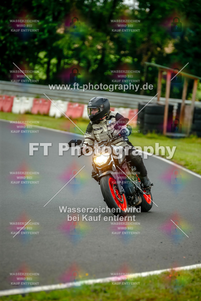 VBK-3709 | Hier findet Ihr Bilder von Touristenfahrten auf der Nürburgring Nordschleife oder von anderen Veranstaltungen die ich besucht habe. Viel Spass beim Durch Schauen 