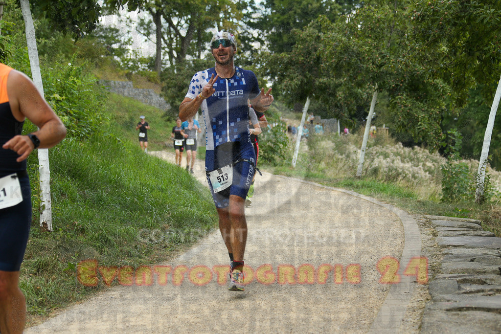 250824_1358_EX1_4468 | Sportfotografie im Rhein-Sieg Kreis, Köln, Bonn, NRW, Rheinland Pfalz, Hessen, etc. Unser Tätigkeitsfeld umfasst den Laufsport vom Volkslauf über den Marathon, Duathlon, Triathon bis zum Ultralauf wie Kölnpfad Ultra oder Schindertrail.