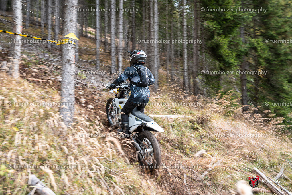 fuernholzer_251026-C1-416 | Fotografische Impressionen von der Red Stag Enduro Extreme by fuernholzer-photography.com. Endurosport in Österreich fotografisch festgehalten von fuernholzer. Auftragsfotografie für Private, Gewerbefotos und Industriefotografie. Eventfotografie, Sportfotografie und Motorsportfotografie. Anbieter von Fotoworkshops, Fototraining, fotografischen Vorträgen und Fotoseminaren.