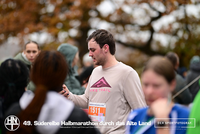 Süderelbe Halbmarathon 2025 I 09.11.2025 I Fotograf_DerSportfotograf.I 00594 | Der Sportfotograf. - Realisiert mit Pictrs.com