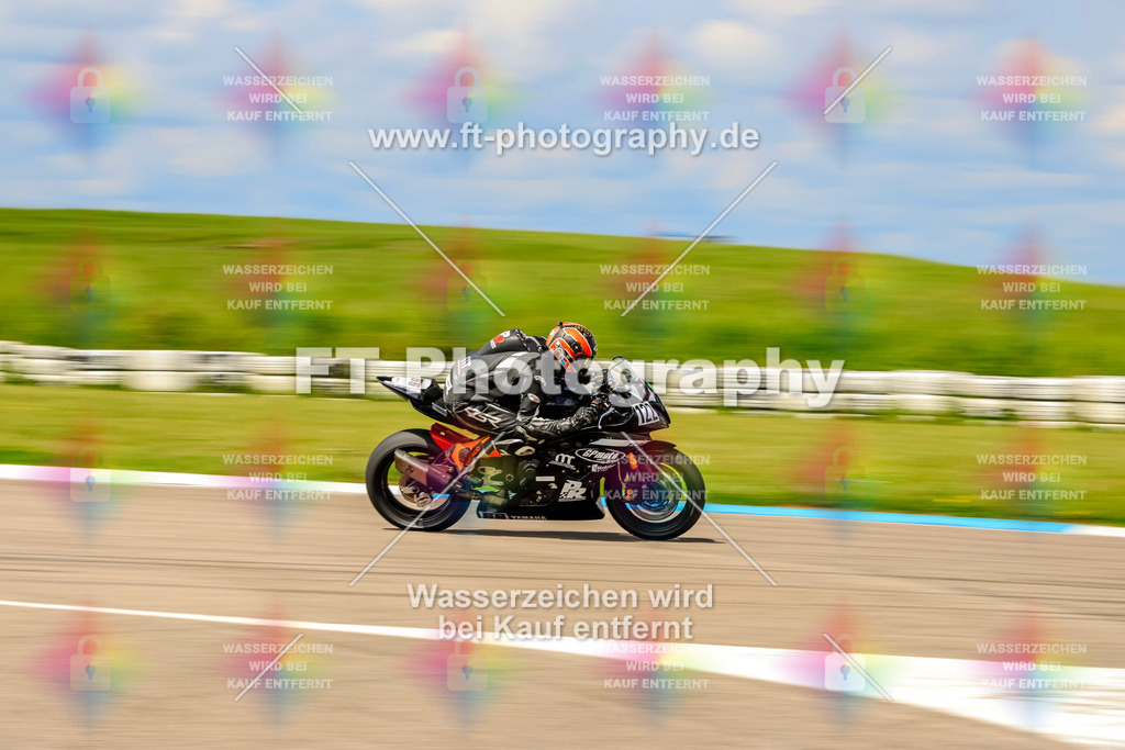 MotoTeam-0545 | Hier findet Ihr Bilder von Touristenfahrten auf der Nürburgring Nordschleife oder von anderen Veranstaltungen die ich besucht habe. Viel Spass beim Durch Schauen 