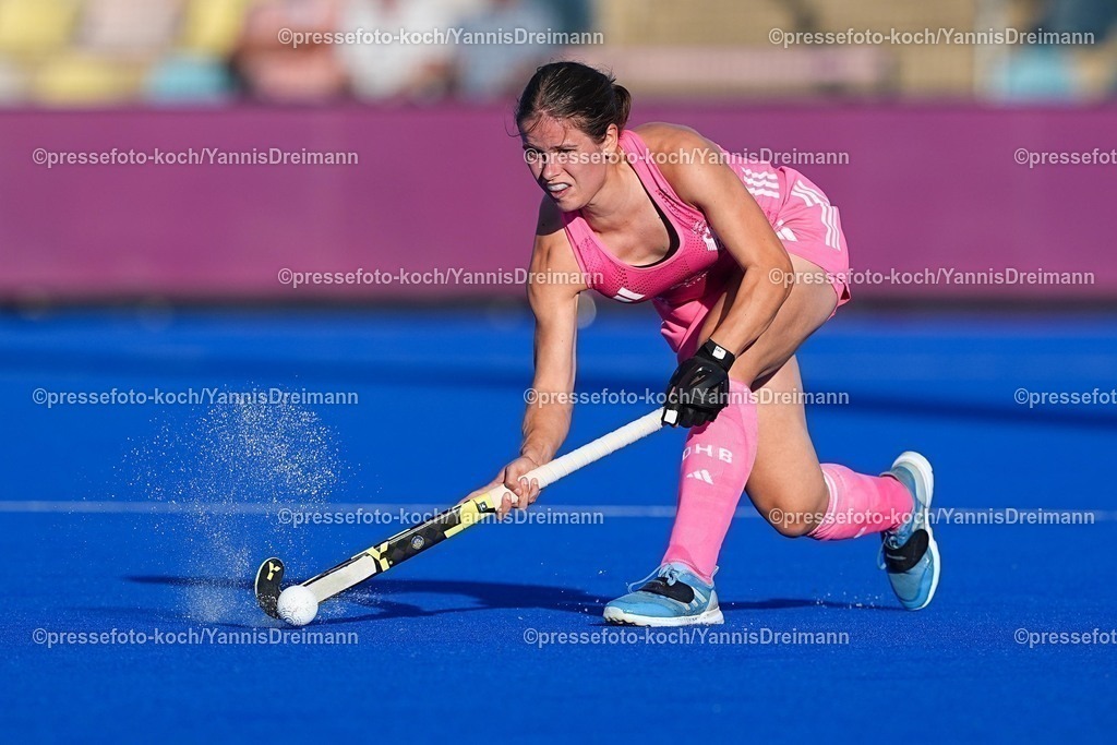 xydrx09082504027 | 09.08.2025, xydrx, Frauen EuroHockey Championship 2025, Gruppenphase, Gruppe a, Deutschland - Frankreich, Sparkassenpark Mönchengladbach: Linnea Weidemann (GER #7)