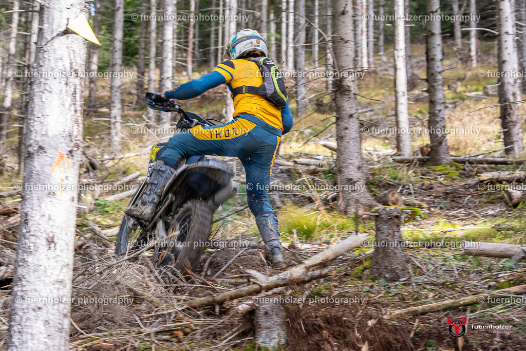 fuernholzer_251026-C1-388 | Fotografische Impressionen von der Red Stag Enduro Extreme by fuernholzer-photography.com. Endurosport in Österreich fotografisch festgehalten von fuernholzer. Auftragsfotografie für Private, Gewerbefotos und Industriefotografie. Eventfotografie, Sportfotografie und Motorsportfotografie. Anbieter von Fotoworkshops, Fototraining, fotografischen Vorträgen und Fotoseminaren.