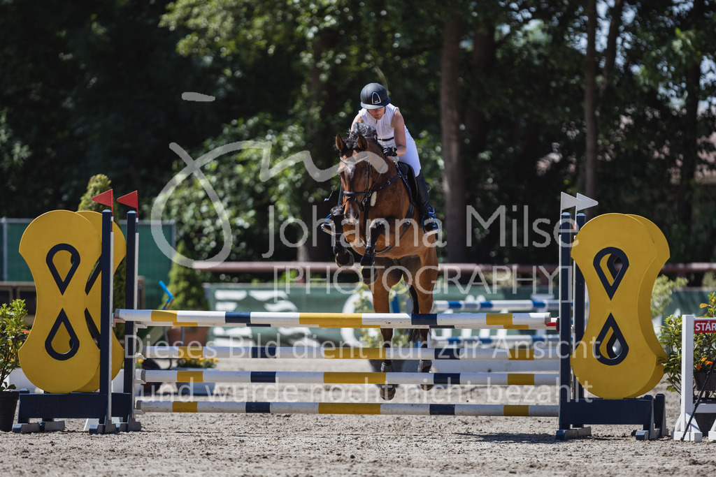 230610_Mühlen_A-Spr2-730 | Deine schönsten Turniermomente als professionelle Fotos! Entdecke hochwertige Pferdesport-Fotografie im Online-Shop. Jetzt Fotos finden & bestellen!