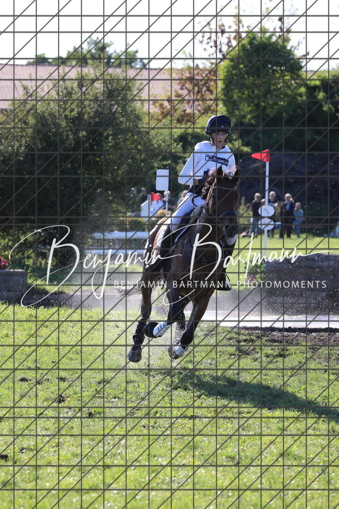 AZ2A1155 | Benjamin Bartmann Photomoments