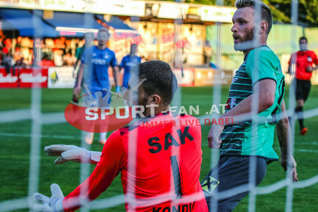 SAK Klagenfurt - VST Völkermarkt 4-5, Kärntner Liga 3. Runde | Kristijan Kondic (SAK Klagenfurt #1) Ziga Anzelj (VST Völkermark #10) SAK Klagenfurt - VST Völkermarkt 4-5 am 11.08.2023 in Klagenfurt
(SAK Sportpark), Austria, (Photo by Ernst Krawagner sport-fan.at) - Realisiert mit Pictrs.com