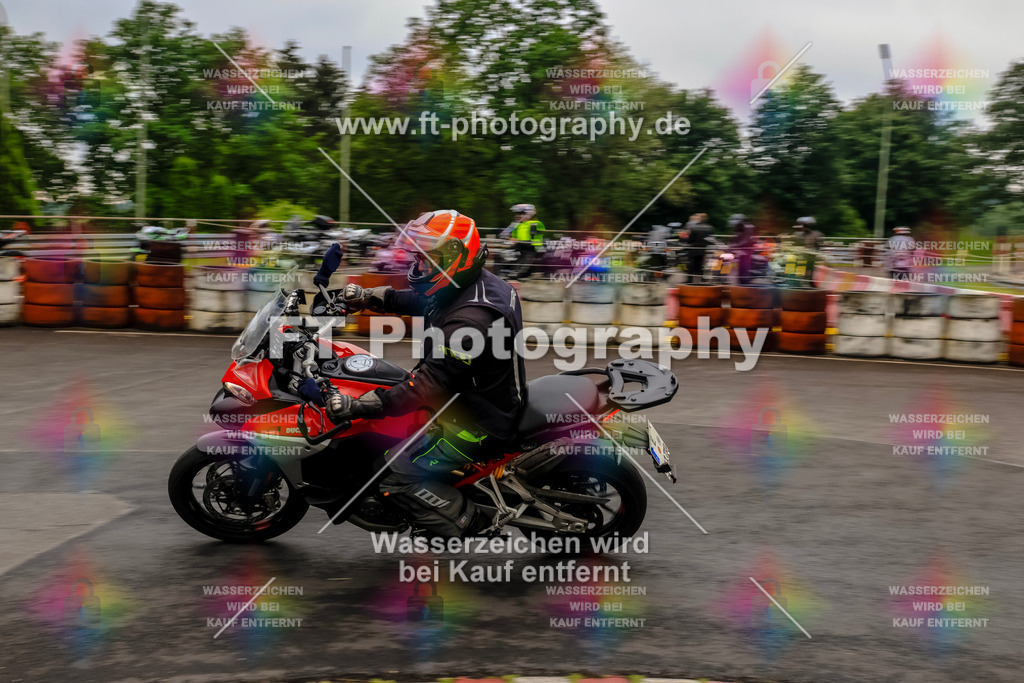 OBK-5217 | Hier findet Ihr Bilder von Touristenfahrten auf der Nürburgring Nordschleife oder von anderen Veranstaltungen die ich besucht habe. Viel Spass beim Durch Schauen 