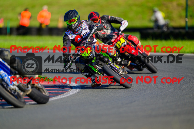 MaZZes_FotoMatrix_240622_6007705_2-58 | UE40