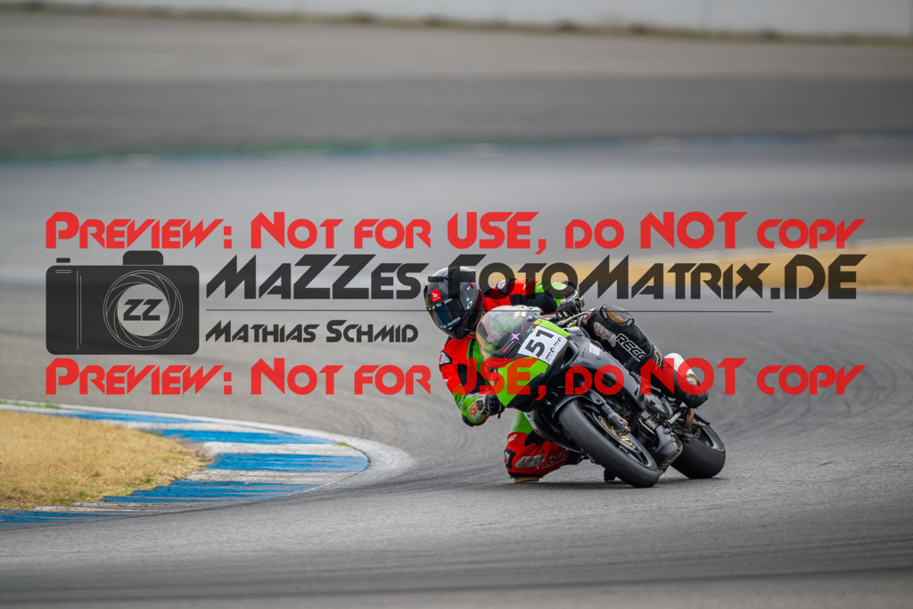 MaZZes-Fotomatrix-20260809-578642 | R1
