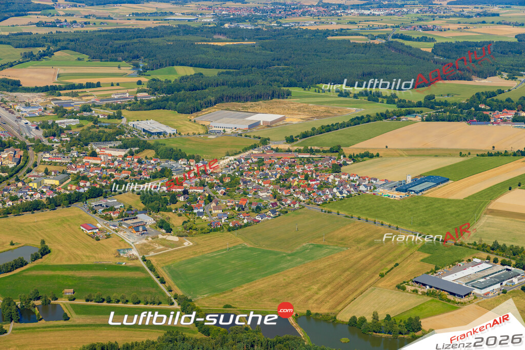 Luftaufnahme von Wiesau - Die Luftaufnahme wurde 2025 vom UL-Flugzeug heraus erstellt ( keine Drohne ) - Hochauflösende Luftaufnahme - für professionelle Ausdrucke geeignet. Die Geschenkidee !Mit Lizenz und Bildrechte bestellbar