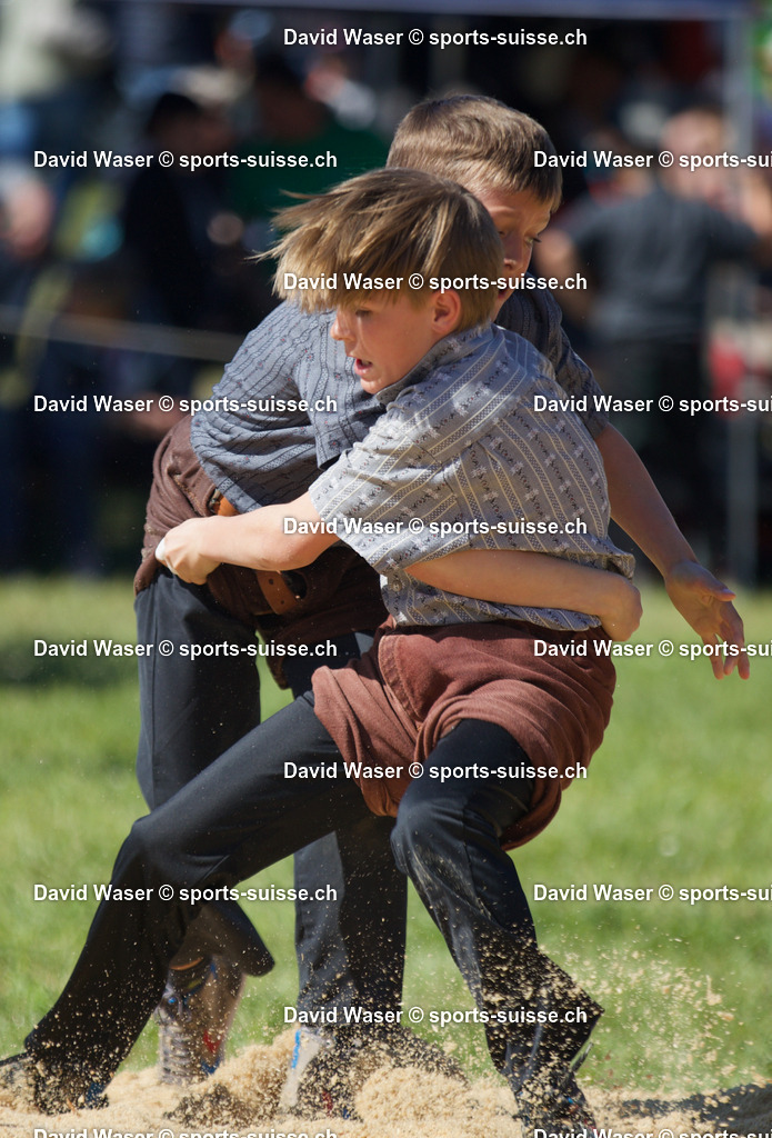 Burri Dario (2012) - Dessiex Soren (2011) _ la F_te R_gionale de Ried bei Kerzers le Dimanche 1 mai 2022 Photos EdelweissPoint_ Waser David 2022 (20) | sports-suisse.ch