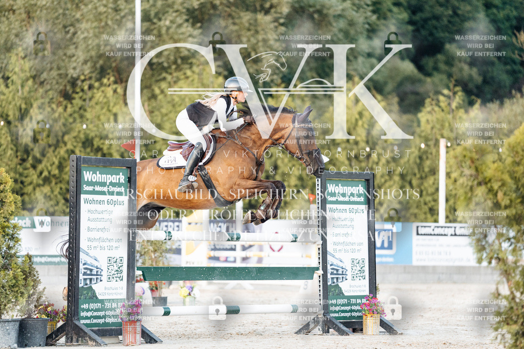 CK901447 | Turnierfotografie Pferdefotografie Trier Rheinland-Pfalz Pferdesport Reitsport Tierfotografie Sportfotografie Pferdevideo Pferdevideografie Equestrianvideography equestrianphotography  - Realisiert mit Pictrs.com