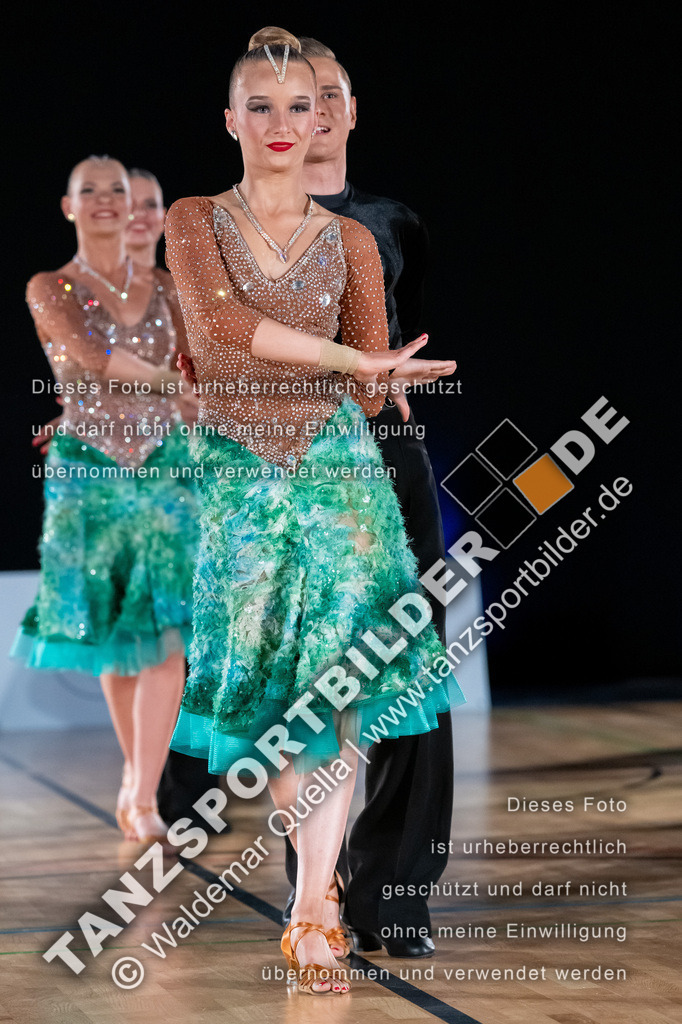 20250504-10057 | Hier finden Sie Tanz Bilder vom Latein und Standard Formationen tanzen. Sportbilder vom Tanzsport. Schöne Fotos und von Weltmeisterschaft, Europameisterschaft, Bundesliga, Regionalliga, Oberliga und Landesliga sowie von GOC Stuttgart, DanceComp, WM Bremen