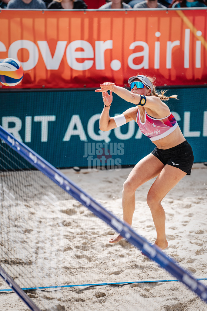 Beachvolleyball | Frauen | German Beach Tour 2024 | Tourstop Düsseldorf | 18.05.2024 | Melanie Paul beim Angriff