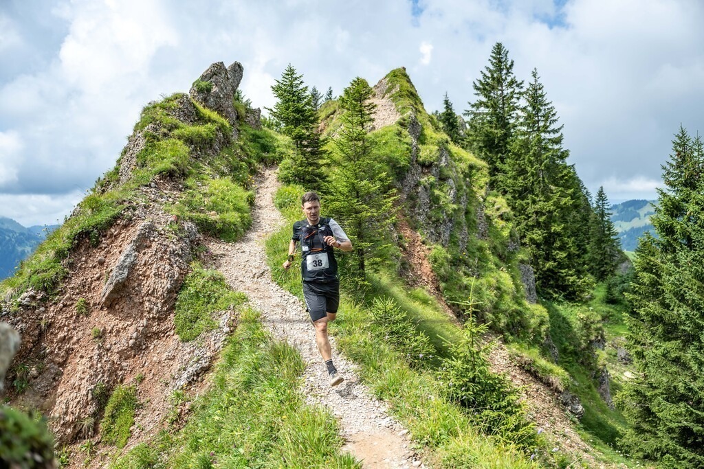 35. Gebirgsmarathon | 35. Gebirgsmarathon 2024 am 03.08.2024 in Immenstadt. Einer der anspruchsvollsten​und ältesten Bergläufe​Deutschlands im Naturpark Nagelfluhkette!(Foto: Dominik Berchtold/www.dberchtold.com)Instagram: @d_berchtold_foto 