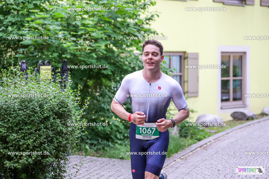 KSZ_4077 | Stadttriathlon Erding 2025. #yourpictrs #sportshot_your_pictrs @Sportshotphotography #stadttriathlonerding Copyright: www.sportshot.de
