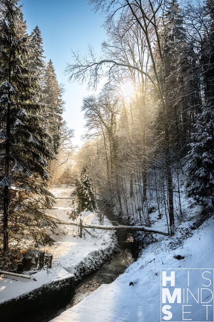 Warm in Kalt | Winterzauber mit wärmendem Sonnenschein - Realisiert mit Pictrs.com