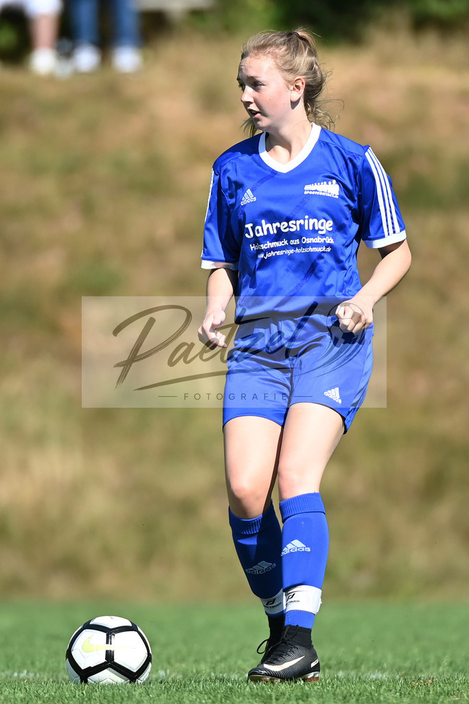VFBGRE20200816_0073 | Fussball, Frauen:   bei dem Testspiel zwischen VfB Schinkel und TSG 07 Burg Gretesch IV auf der Sportanlage am Zuschlag am 16.08.2020 in Osnabrueck, Deutschland. - Realisiert mit Pictrs.com