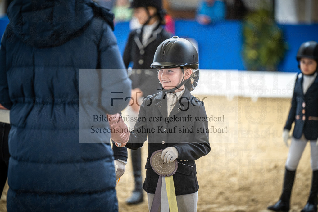 DOS_0030 | Entdecke hochwertige Reitturnierfotos von Foto Oger. Professionell, emotional und authentisch – jetzt Lieblingsmomente im Shop bestellen.Deutschlandweite Turnierfotografie. - Realisiert mit Pictrs.com