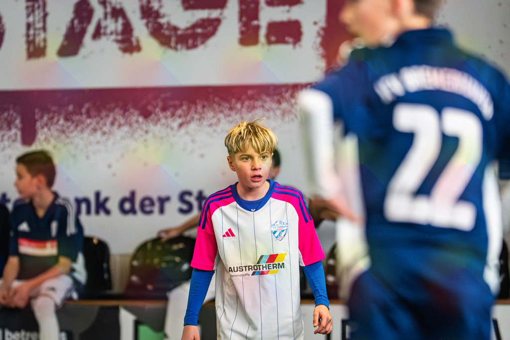_BLR9910 | Professionelle Fußball- und Sportfotografie. Spielbilder online ansehen und kaufen – Einzelbilder oder komplette Galerien in hoher Qualität. - Realisiert mit Pictrs.com