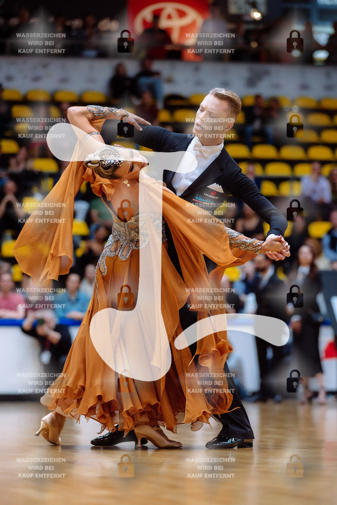 Hessen Tanzt WDSF International Open Standard 2nd (18) Yahor Boldysh _ Irina Averina (TSC Excelsior Dresden)-2025-05-17-0150 | Webshop for digital downloads and prints of dance sport, event & show photographer Julian Link - Realisiert mit Pictrs.com
