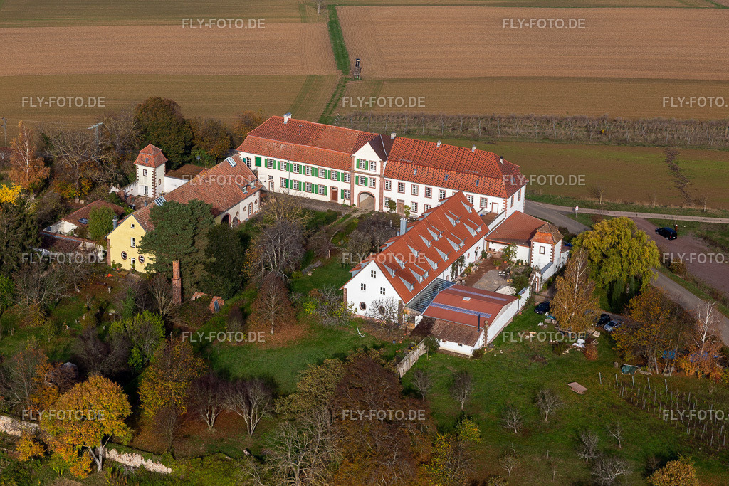 Werkstatt für verborgene Talente | Luftbild: Werkstatt für verborgene Talente in Schweighofen im Bundesland Rheinland-Pfalz in Deutschland. Foto: IMG_123821.jpg vom 07.11.2020 durch ©2025 Werner Riehm fly-foto.de/copyright - Realisiert mit Pictrs.com