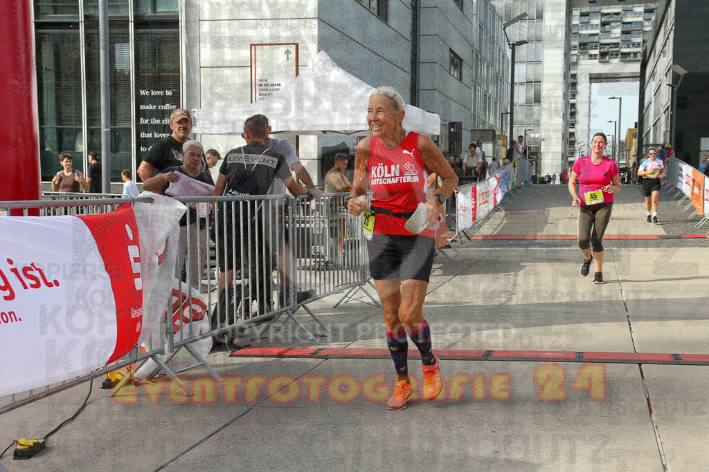 250920_1541_EX1_0465 | Sportfotografie im Rhein-Sieg Kreis, Köln, Bonn, NRW, Rheinland Pfalz, Hessen, etc. Unser Tätigkeitsfeld umfasst den Laufsport vom Volkslauf über den Marathon, Duathlon, Triathon bis zum Ultralauf wie Kölnpfad Ultra oder Schindertrail.